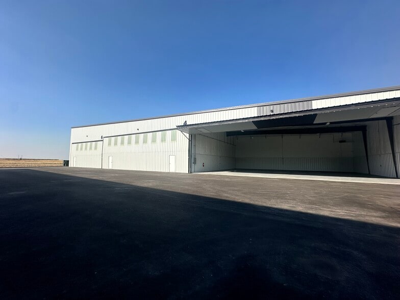 More Photos Of 5232-5270 Stearman St, Loveland Airplane Hangar For Lease