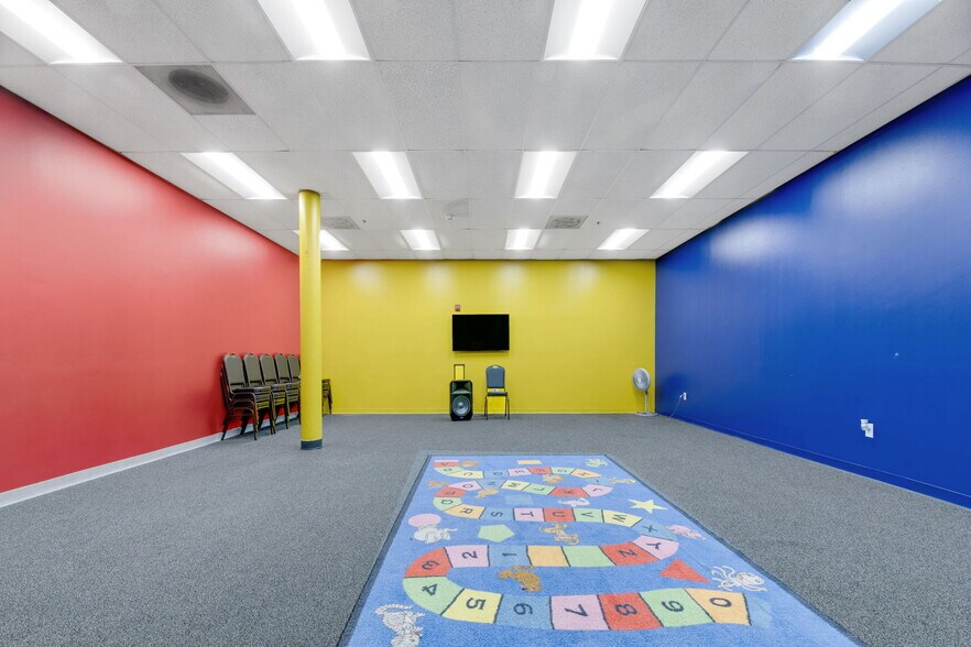 More Photos Of 3100 Branch Ave, Temple Hills Unknown For Lease