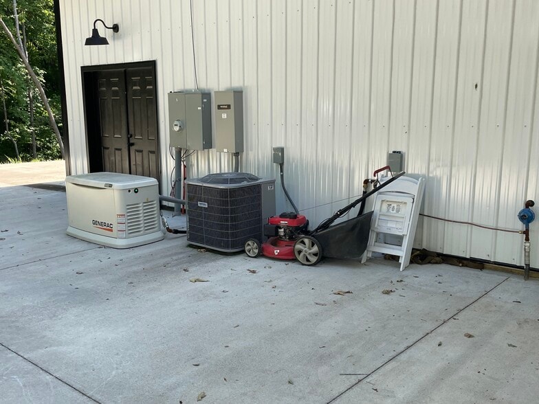 More Photos Of 1019 Hardscrabble Rd, Mineral Bluff Winery Vineyard For Sale