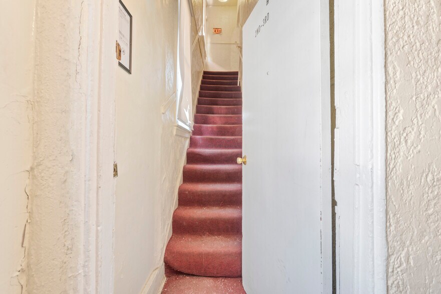 More Photos Of 3941 Lowndes Ave, Baltimore Multifamily For Sale