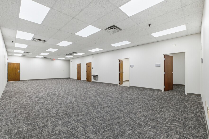 More Photos Of 104-176 Cude Ln, Madison Medical For Lease