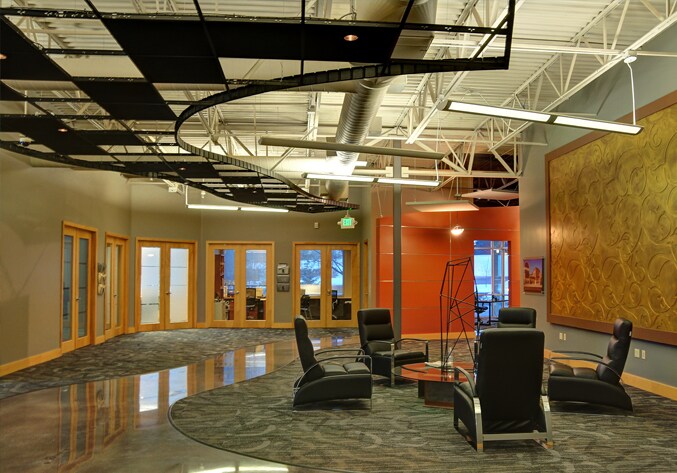 More Photos Of 7241 S Fulton St, Englewood Light Distribution For Sale