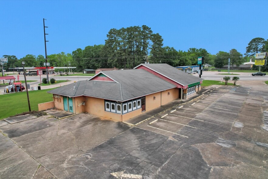 More Photos Of 235 E Gibson St, Jasper Restaurant For Lease