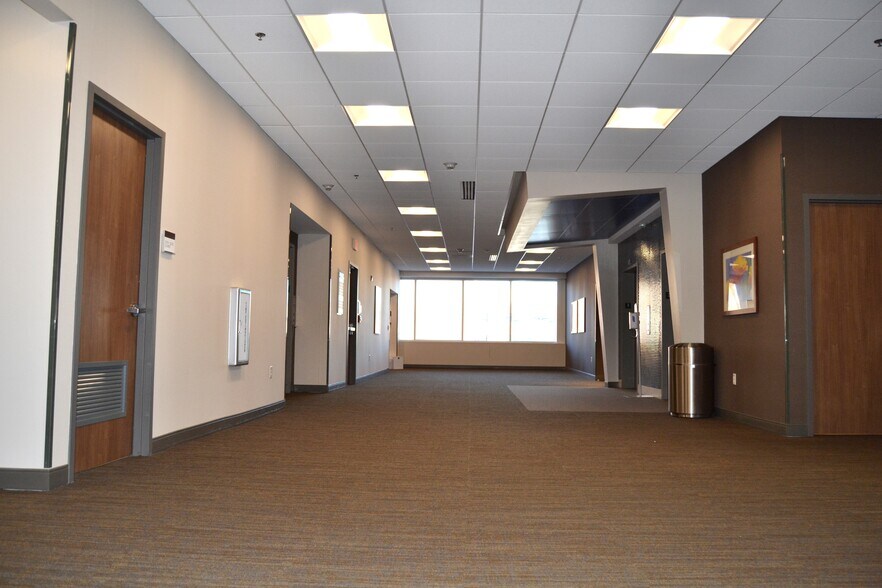 More Photos Of 2 Hospital Plz, Old Bridge Medical For Lease