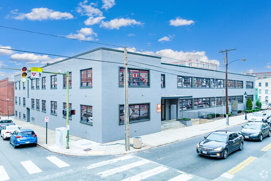 More Photos Of 2025 E Main St, Richmond Office For Lease