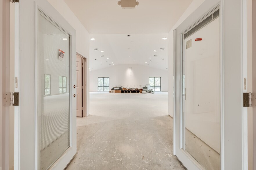 More Photos Of 375 King Rea, Georgetown Lodge Meeting Hall For Sale