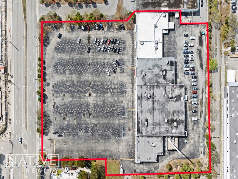 More Photos Of 839 S Congress Ave, Palm Springs Freestanding For Sale