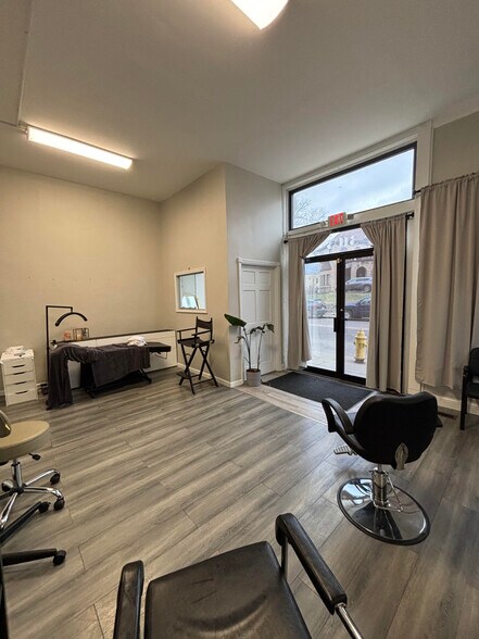 More Photos Of 3103-3107 Colerain Ave, Cincinnati Apartments For Lease