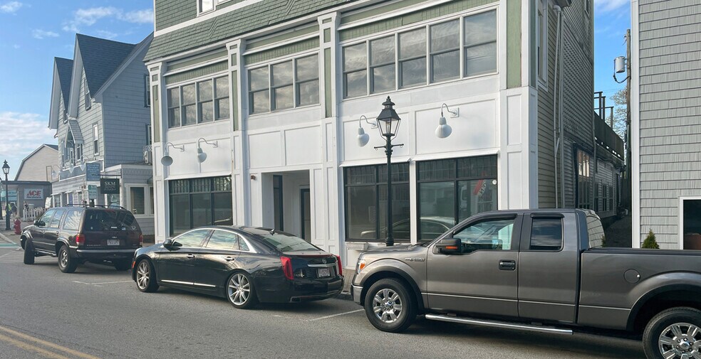 Primary Photo Of 211 Onset Ave, Onset Village Loft Creative Space For Lease