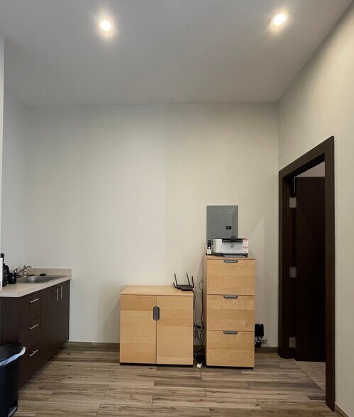 More Photos Of 78-04 67th Dr, Middle Village Apartments For Lease