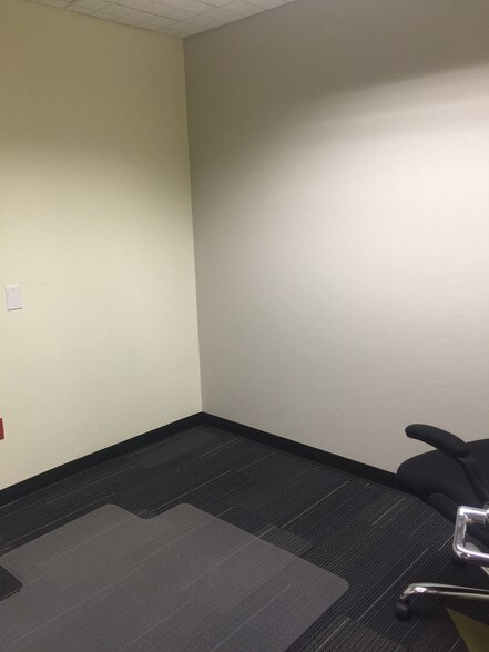 More Photos Of 3366 N Dodge Blvd, Tucson Research And Development For Sale