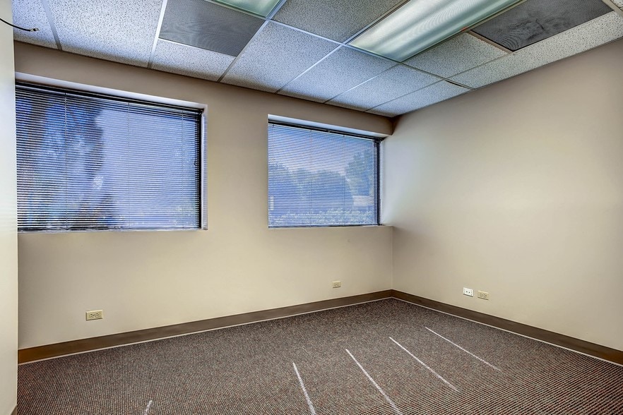More Photos Of 363 S Harlan St, Lakewood Office For Lease
