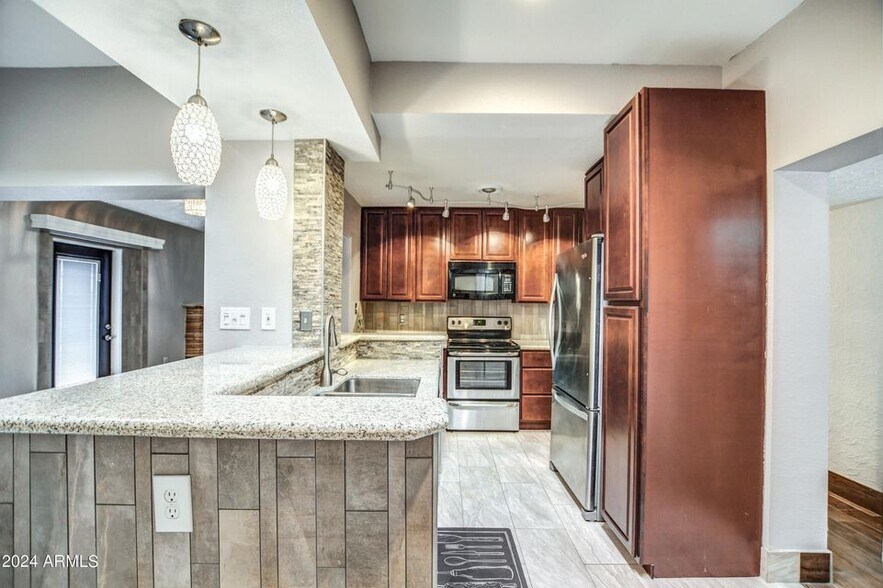 More Photos Of 2538 N 52nd St, Phoenix Multifamily For Sale