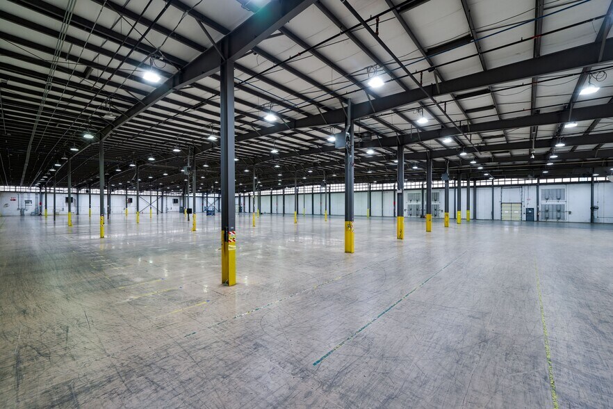 More Photos Of 175 McQueen Blvd, Summerville Manufacturing For Lease