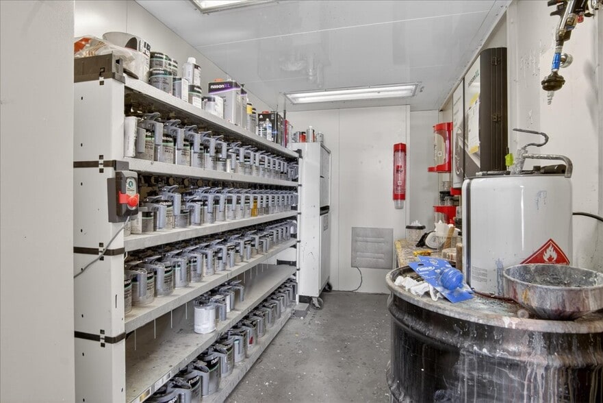 More Photos Of 3688 Raleigh Rd, Henderson Office For Sale