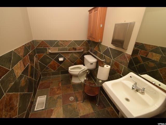 More Photos Of 1125 Blackhawk Blvd, Mount Pleasant Medical For Sale