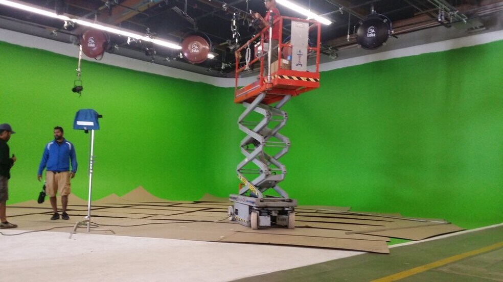 More Photos Of 5301 Exchange St, Los Angeles Service For Lease