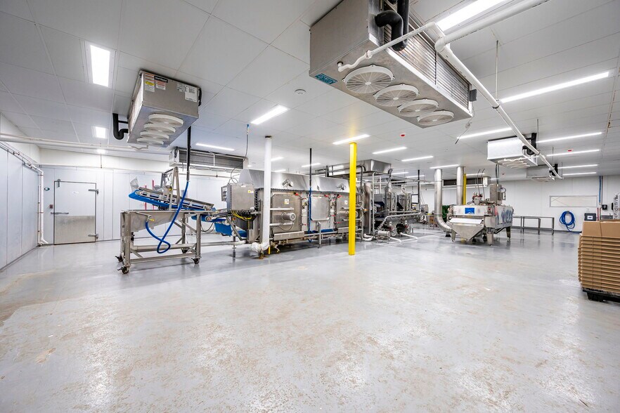 More Photos Of 1508 Brook Rd, Richmond Refrigeration Cold Storage For Sale