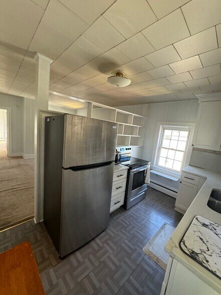More Photos Of 17-19 W Delaware Ave, Pennington Apartments For Sale