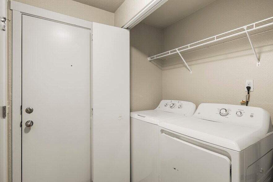 More Photos Of 1570 James St, Woodburn Apartments For Sale