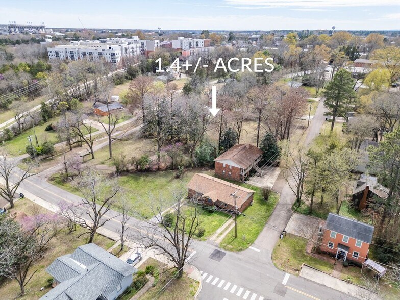 More Photos Of 202 College View St, Starkville Land For Sale