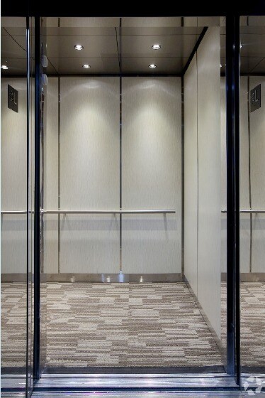 More Photos Of 14 Pidgeon Hill Dr, Sterling Medical For Lease