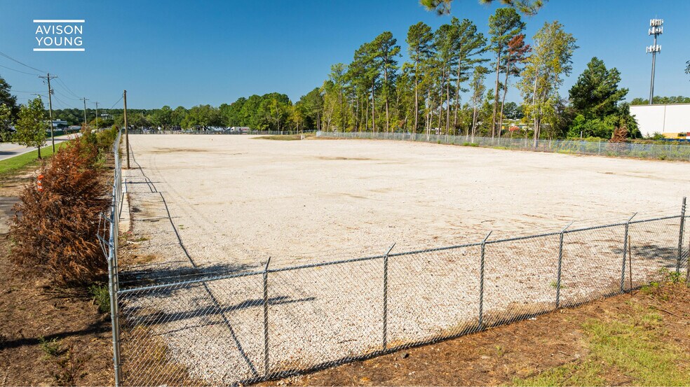 More Photos Of 8016 Commerce Center Rd, Ladson Land For Lease