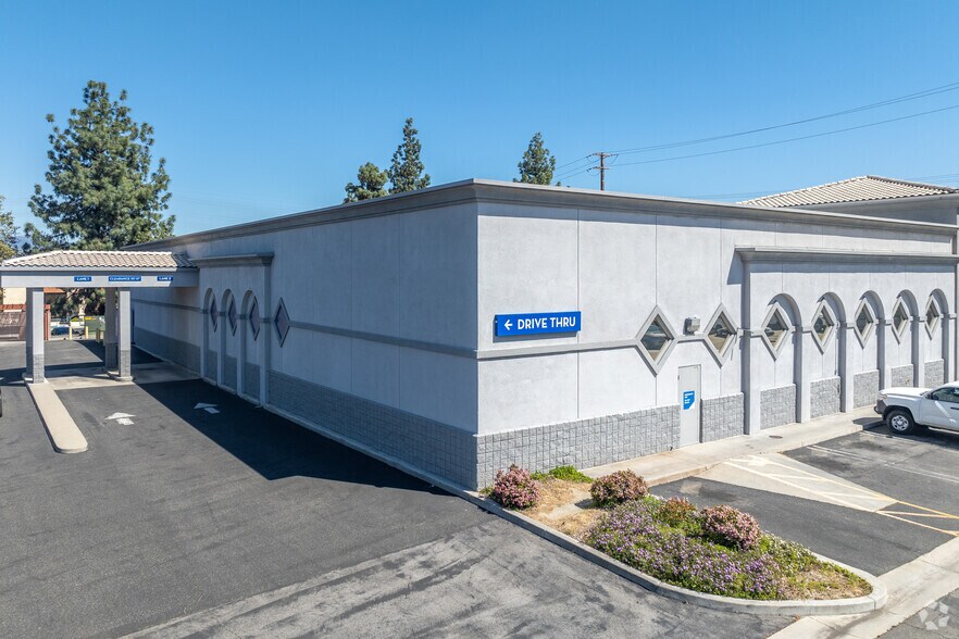 More Photos Of 25710 Barton Rd, Loma Linda Drugstore For Lease