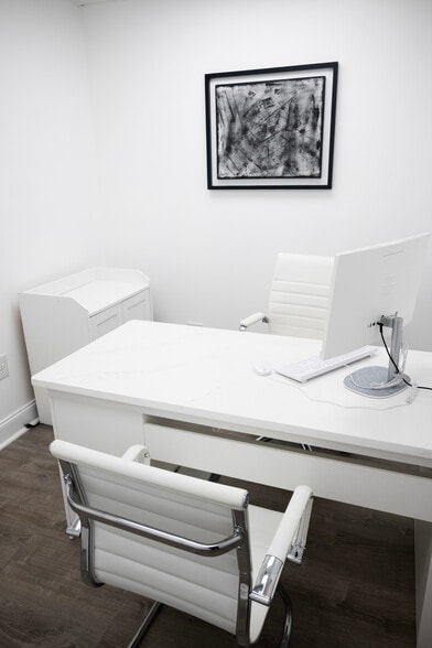 More Photos Of 5200 N Armenia Ave, Tampa Medical For Sale