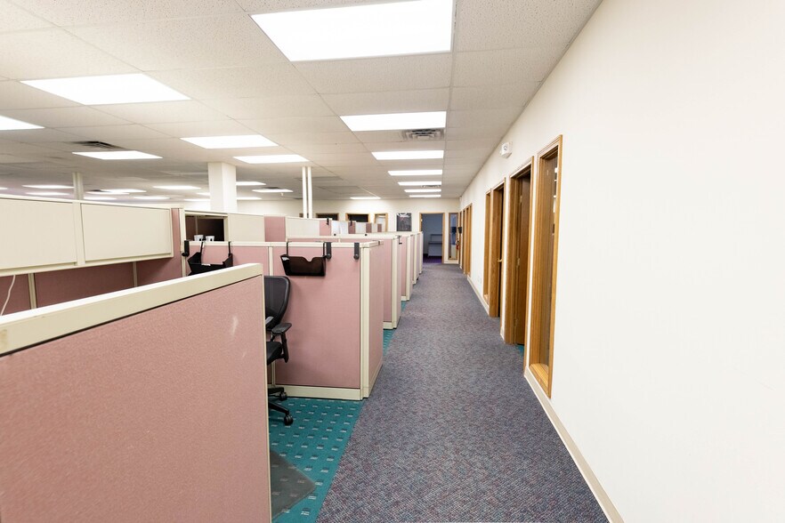 More Photos Of 4132 Elida Rd, Lima Medical For Sale