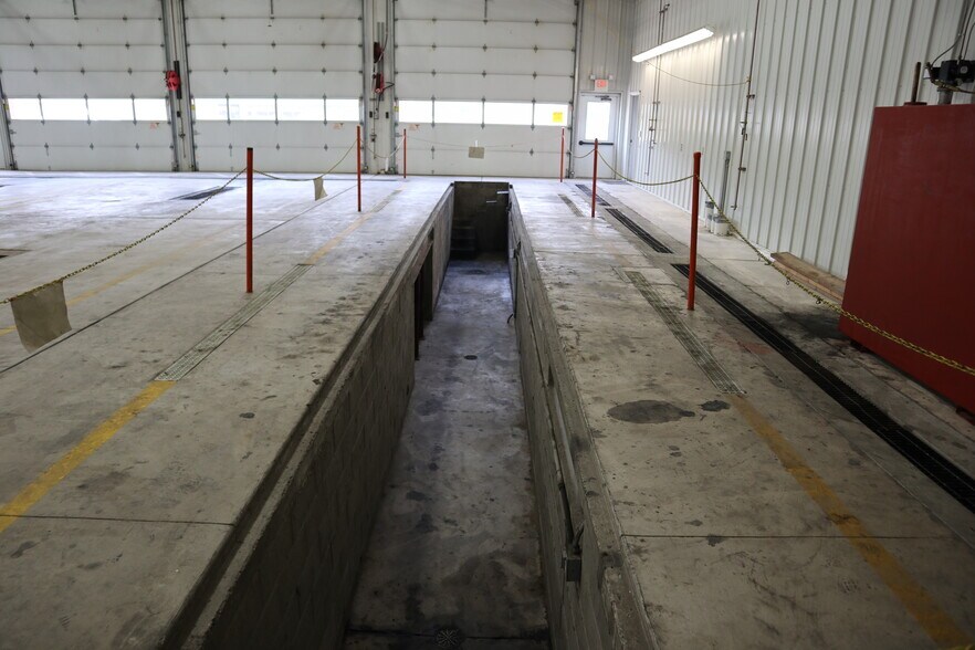 More Photos Of 101 E End Rd, Brownsville Warehouse For Sale