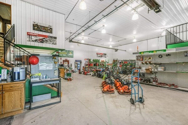 More Photos Of 30 Industrial Dr, Sylvan Lake Service For Lease