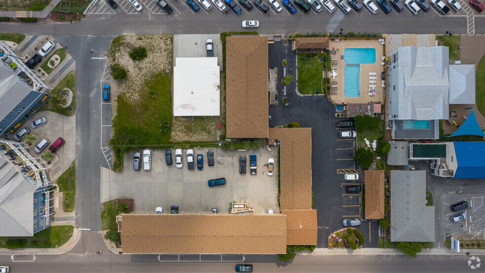 More Photos Of 130 Fort Fisher Blvd N, Kure Beach Hospitality For Sale