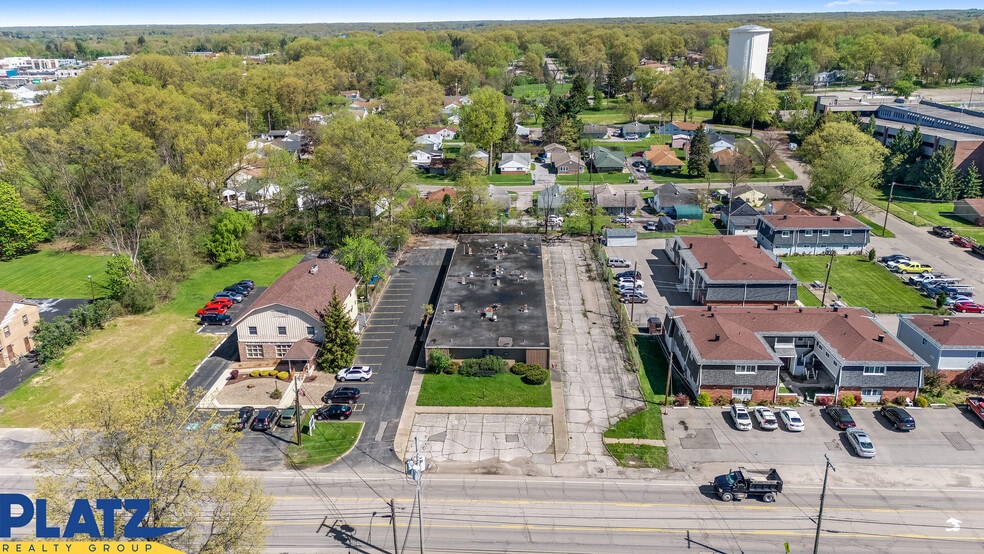 More Photos Of 548 Gypsy Ln, Youngstown Office For Sale