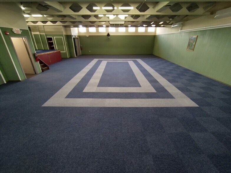More Photos Of 228 N Washington St, Sleepy Hollow Village Lodge Meeting Hall For Sale