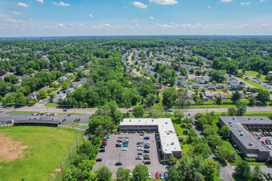 More Photos Of 35-37 Progress St, Edison Medical For Sale