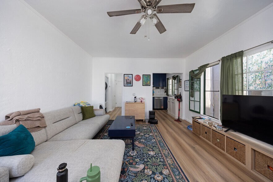 More Photos Of 28 Argonne Ave, Long Beach Apartments For Sale