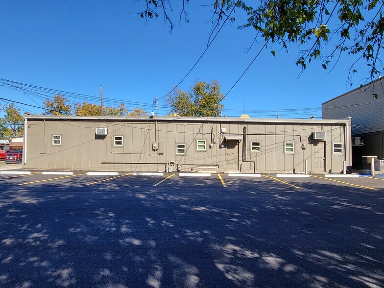 More Photos Of 1703-1709 W Avenue M, Temple Freestanding For Lease