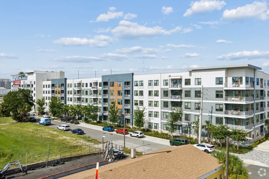 More Photos Of 1300 Hendricks Ave, Jacksonville Apartments For Lease