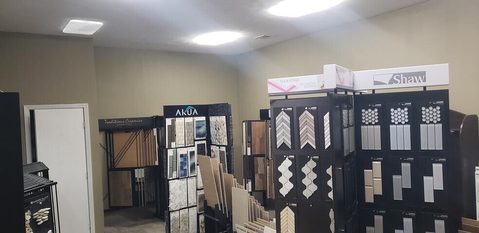 More Photos Of 616 S Broadway St, Mccomb Freestanding For Sale
