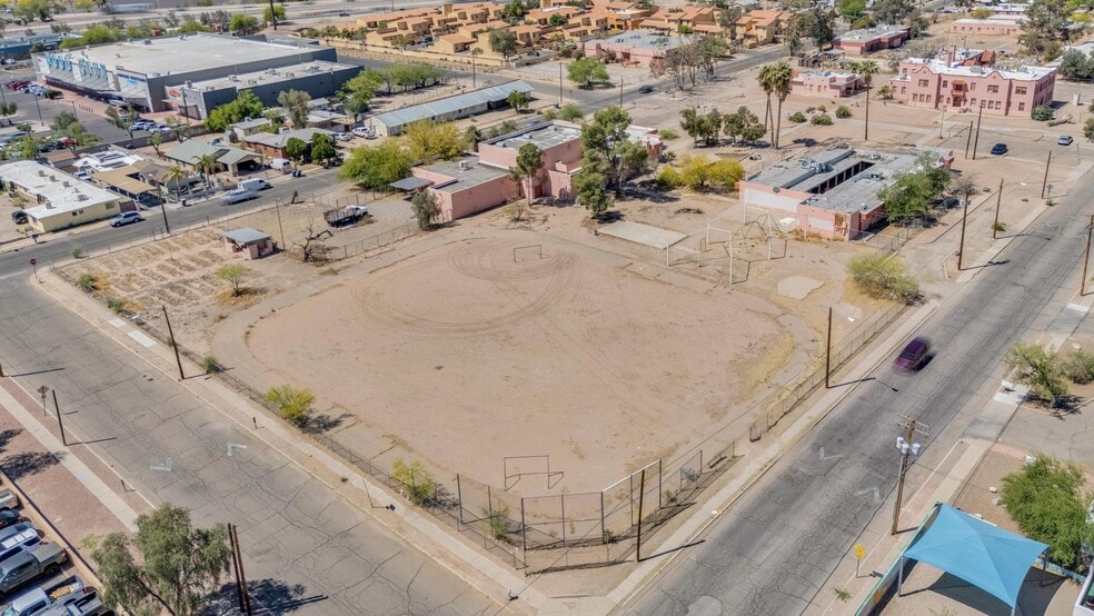 More Photos Of 2700 S 8th Ave, Tucson Specialty For Sale