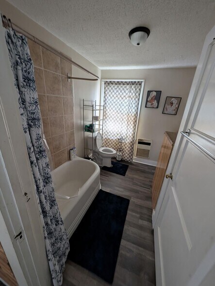 More Photos Of 850 Kinderton Rd, Clarksville Hospitality For Sale