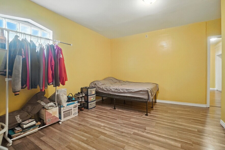 More Photos Of 603 S Broadway St, Dayton Warehouse For Sale