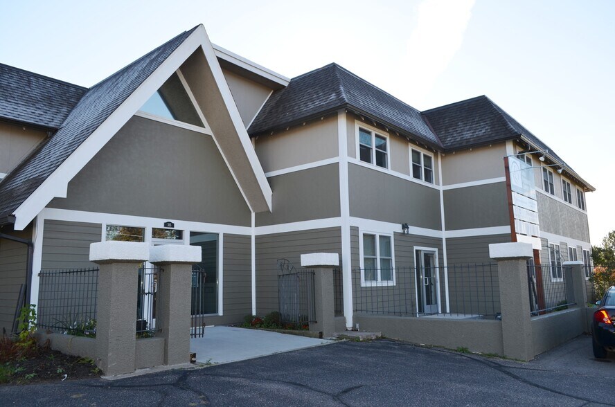 More Photos Of 315 E River Rd, Brainerd Loft Creative Space For Lease