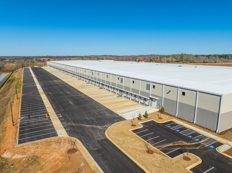 More Photos Of 159 Commerce Logistics Dr, Commerce Unknown For Lease