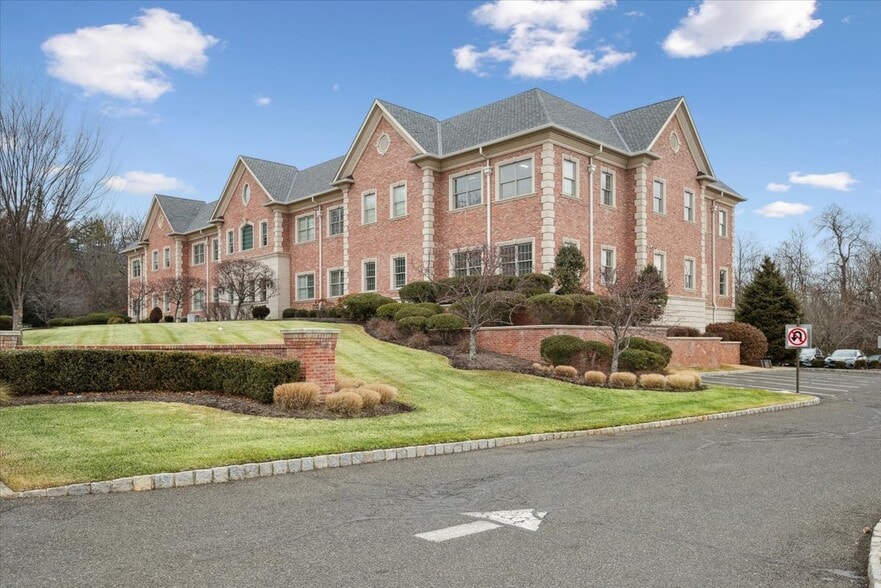 More Photos Of 58 Mount Bethel Rd, Warren Office For Lease