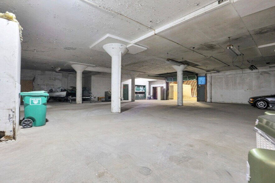 More Photos Of 435 N Elizabeth St, Lima Warehouse For Sale