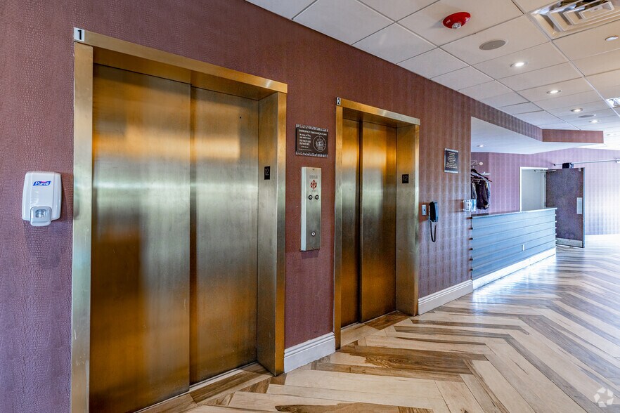 More Photos Of 50 Kenny Pl, Saddle Brook Hospitality For Sale