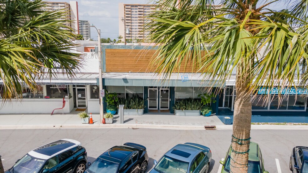 More Photos Of 3325-3327 NE 32nd St, Fort Lauderdale Storefront Retail Office For Sale