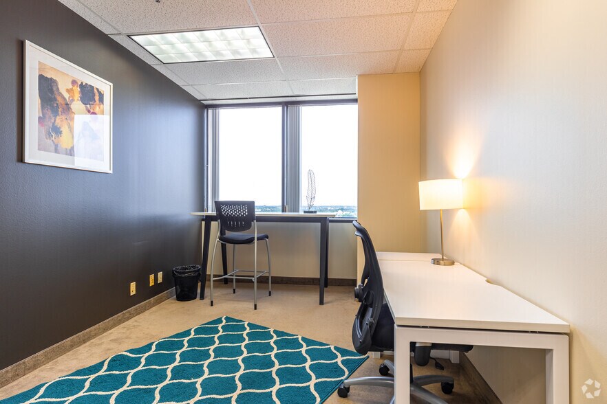 More Photos Of 9330 Lyndon B Johnson Fwy, Dallas Office For Lease